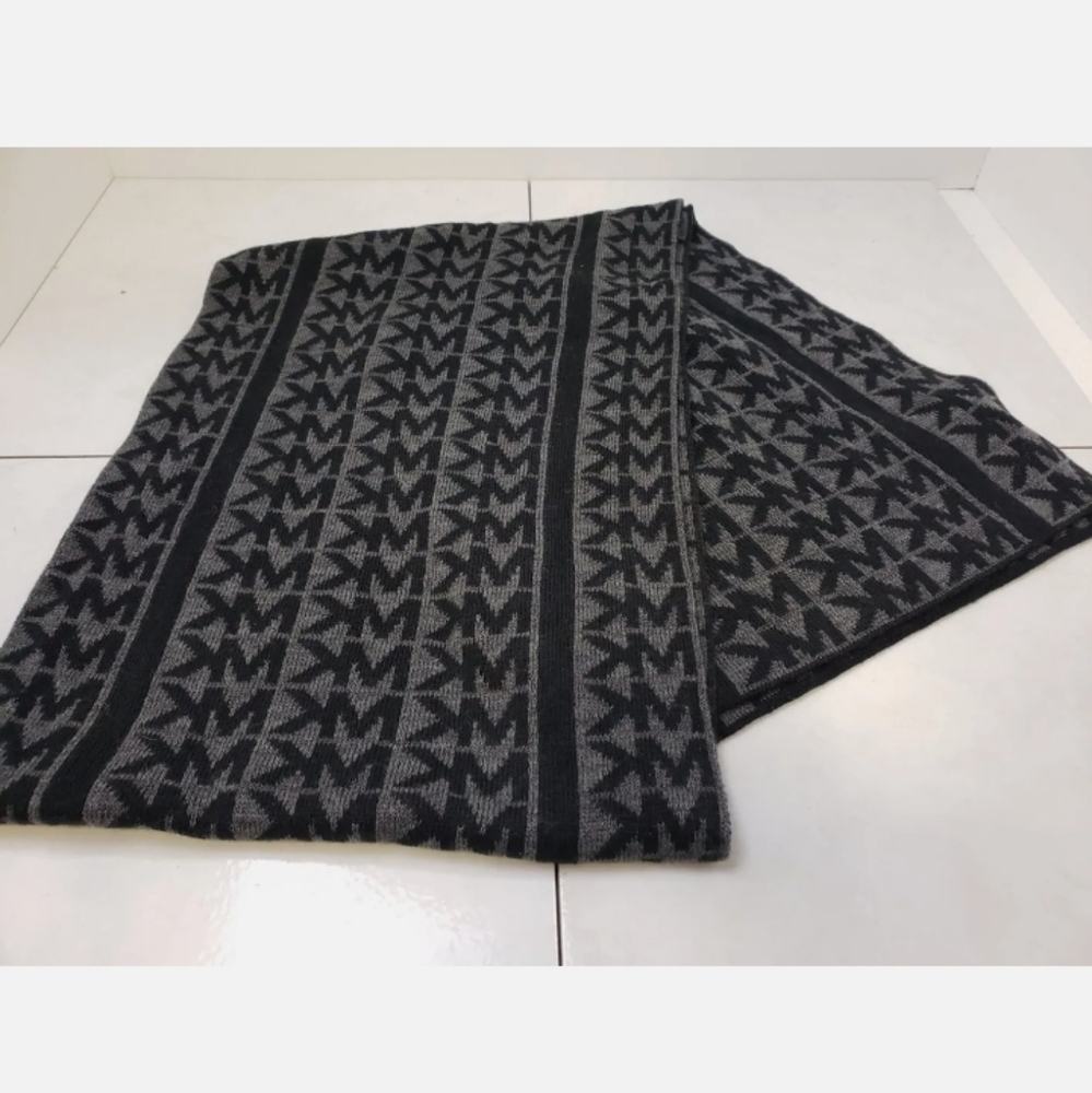 Michael Kors Scarf Signature Logo MK Acrylic 64" long monogram black gray - Picture 3 of 3